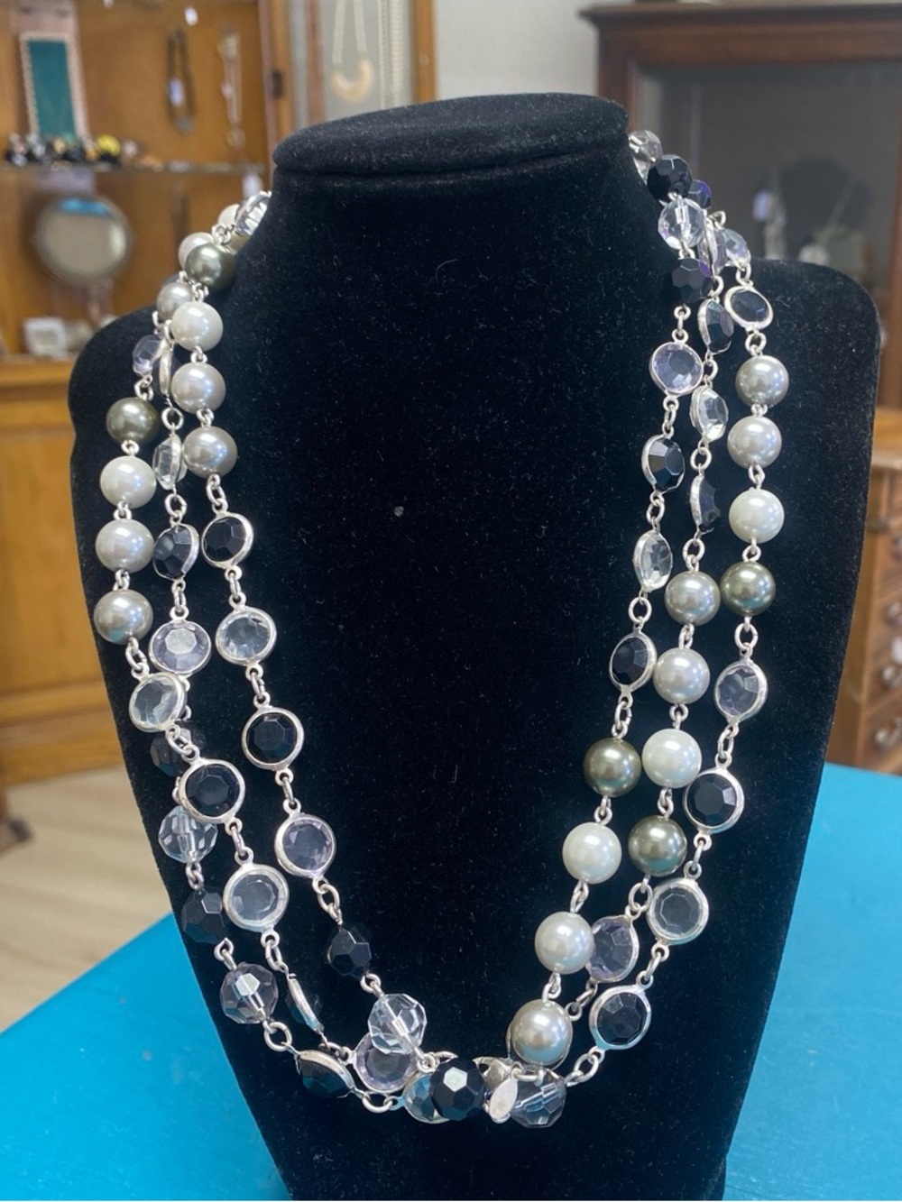 Premier Designs opulence beaded, crystal necklace